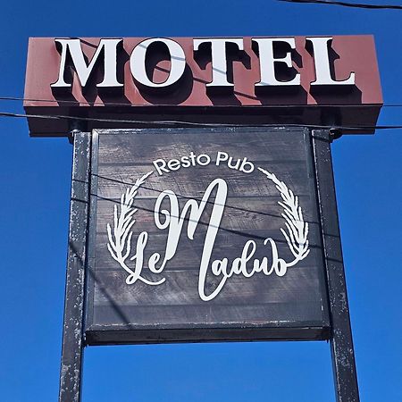 Resto Pub Motel Le Madub L'Isle-Verte Екстериор снимка